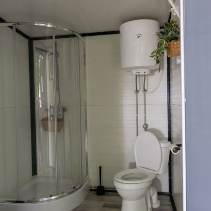 Stilbjerg Sleep&Hygge toilet en douche